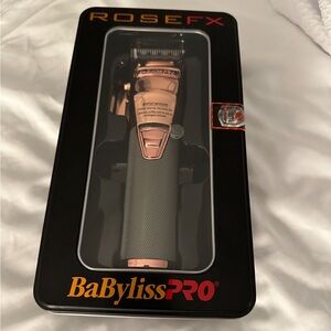 (BRAND NEW) BABYLISSPRO® ROSEFX+
ALL-METAL LITHIUM CLIPPER